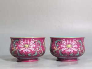 Qing Dynasty Qianlong Yangcai Rouge Red Rolled Flower Cup Size Caliber