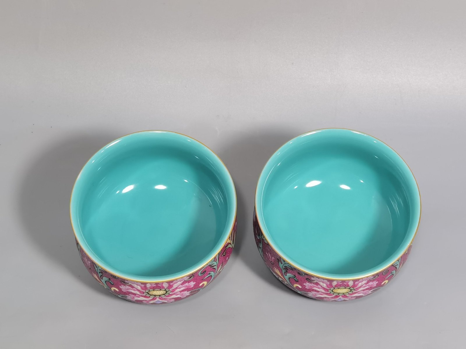 Qing Dynasty Qianlong Yangcai Rouge Red Rolled Flower Cup Size Caliber