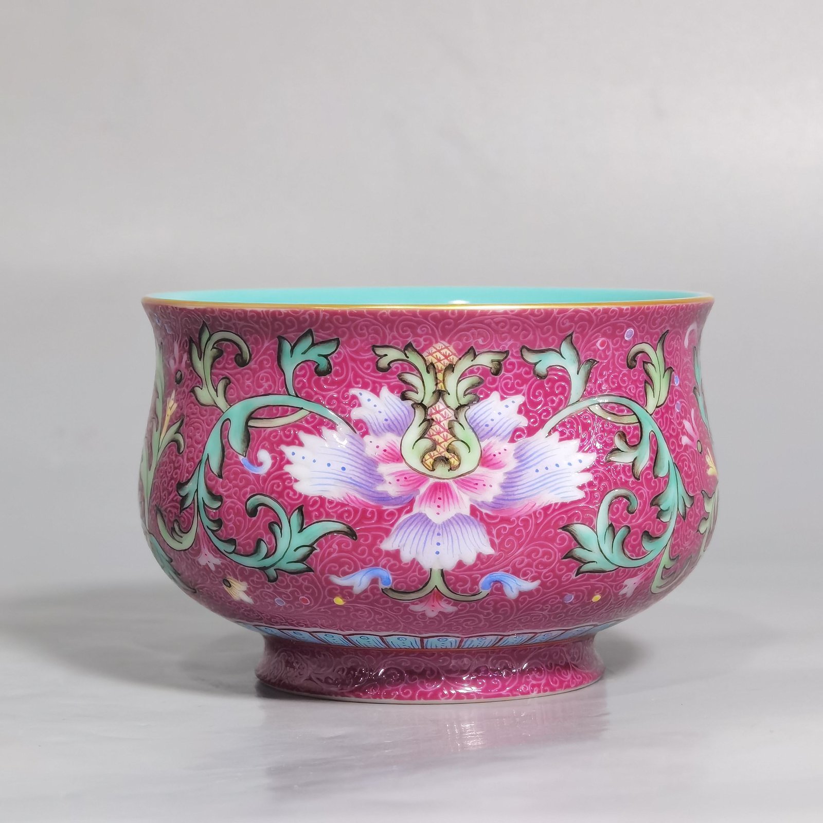 Qing Dynasty Qianlong Yangcai Rouge Red Rolled Flower Cup Size Caliber