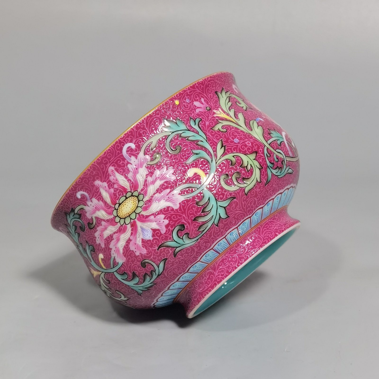 Qing Dynasty Qianlong Yangcai Rouge Red Rolled Flower Cup Size Caliber