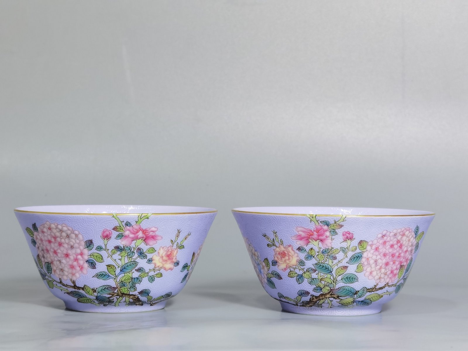 Qing Dynasty Qianlong a pair of enamel purple ground cups