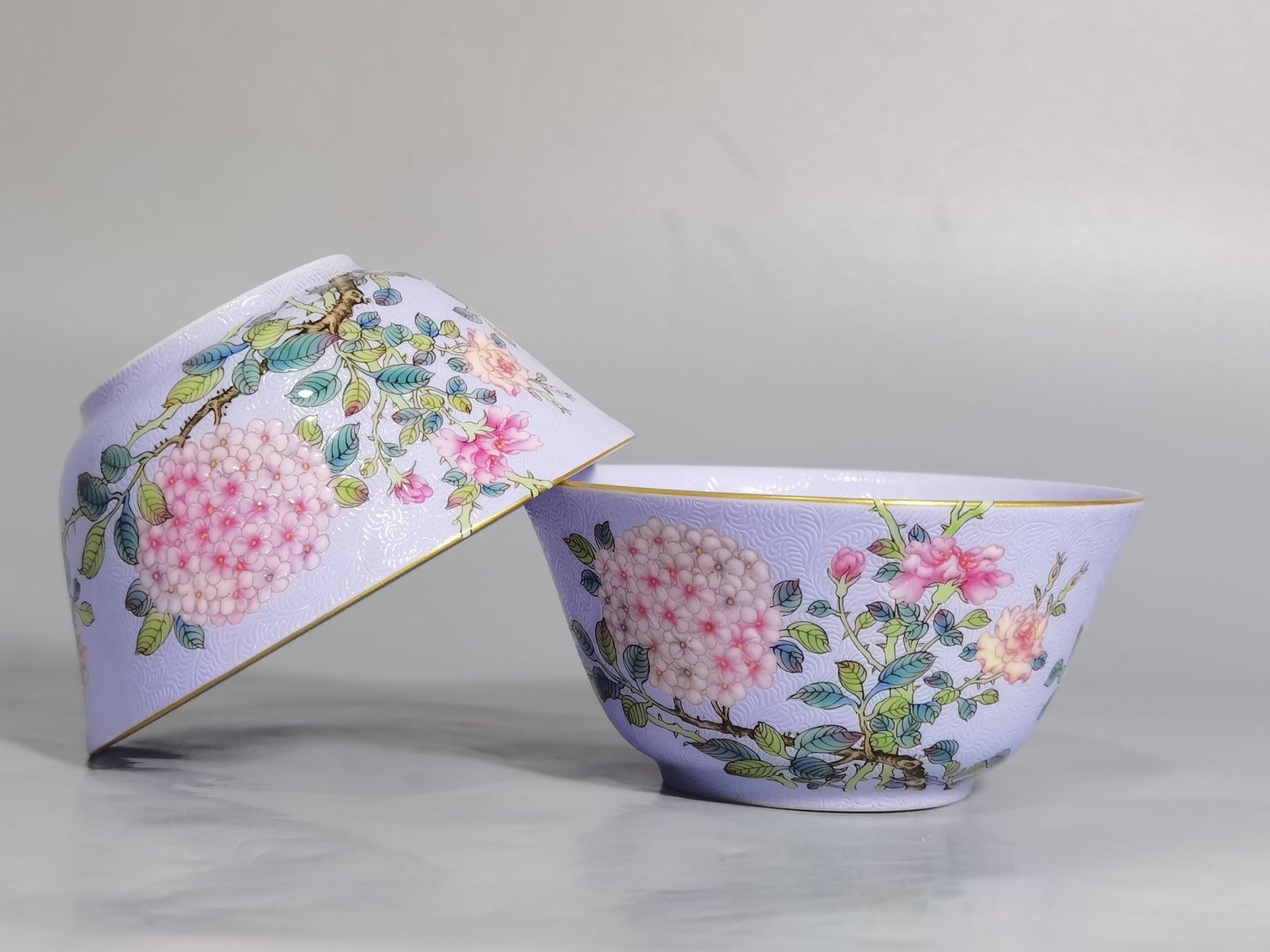 Qing Dynasty Qianlong a pair of enamel purple ground cups
