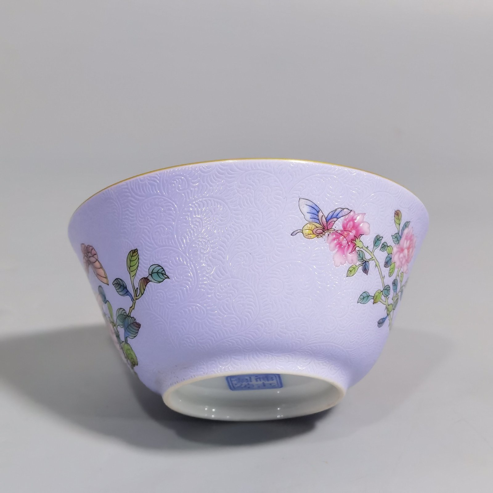Qing Dynasty Qianlong a pair of enamel purple ground cups