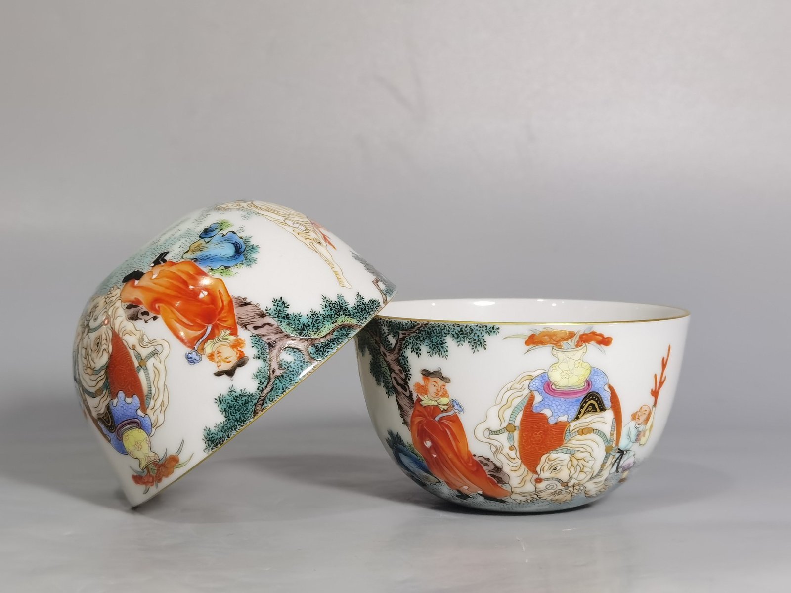 Qing Dynasty Qianlong Pastel Taiping Youxiang Barbarians Offering Treasures Arhat Cup