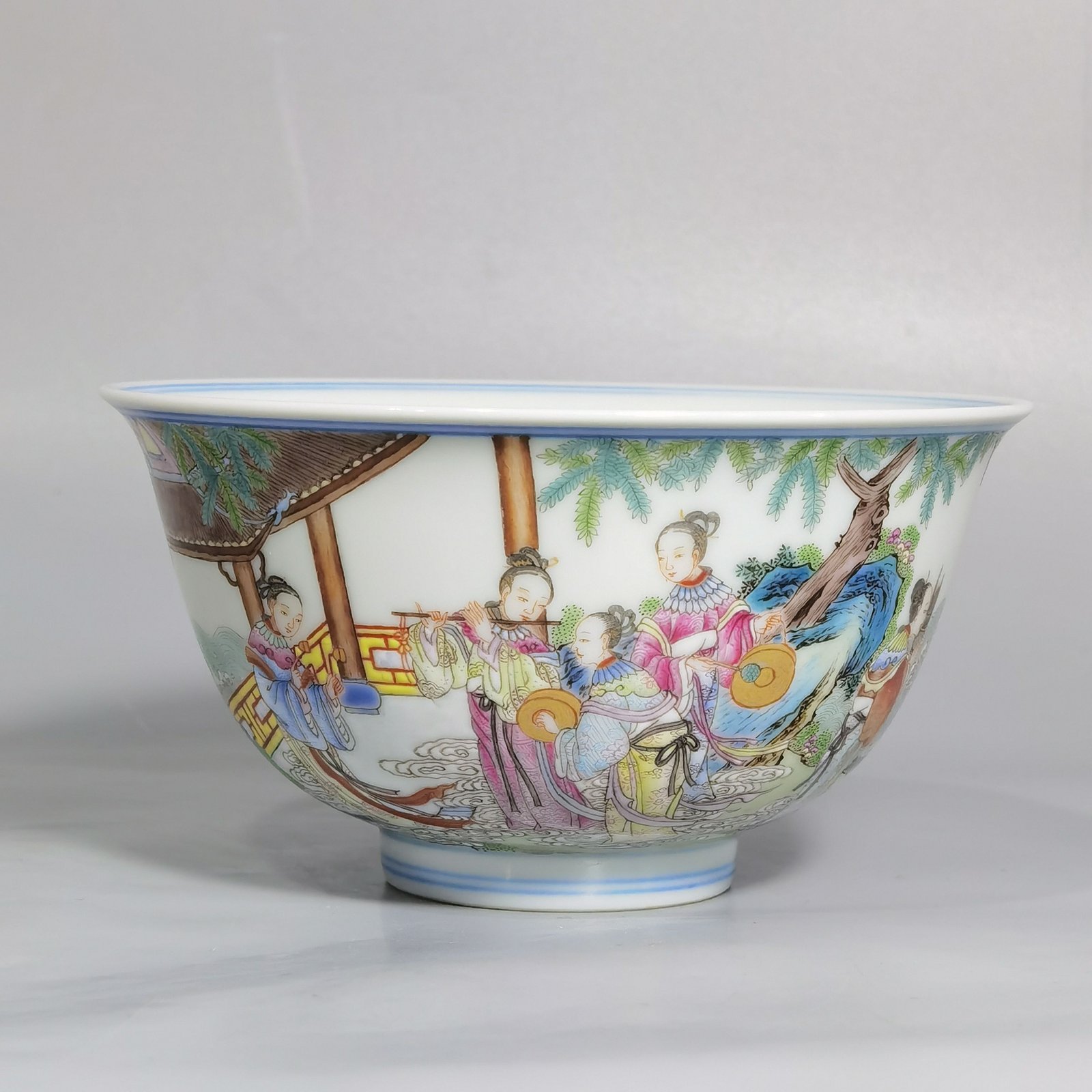 Qing Dynasty Qianlong a pair of pastel seven fairy elegant bowls