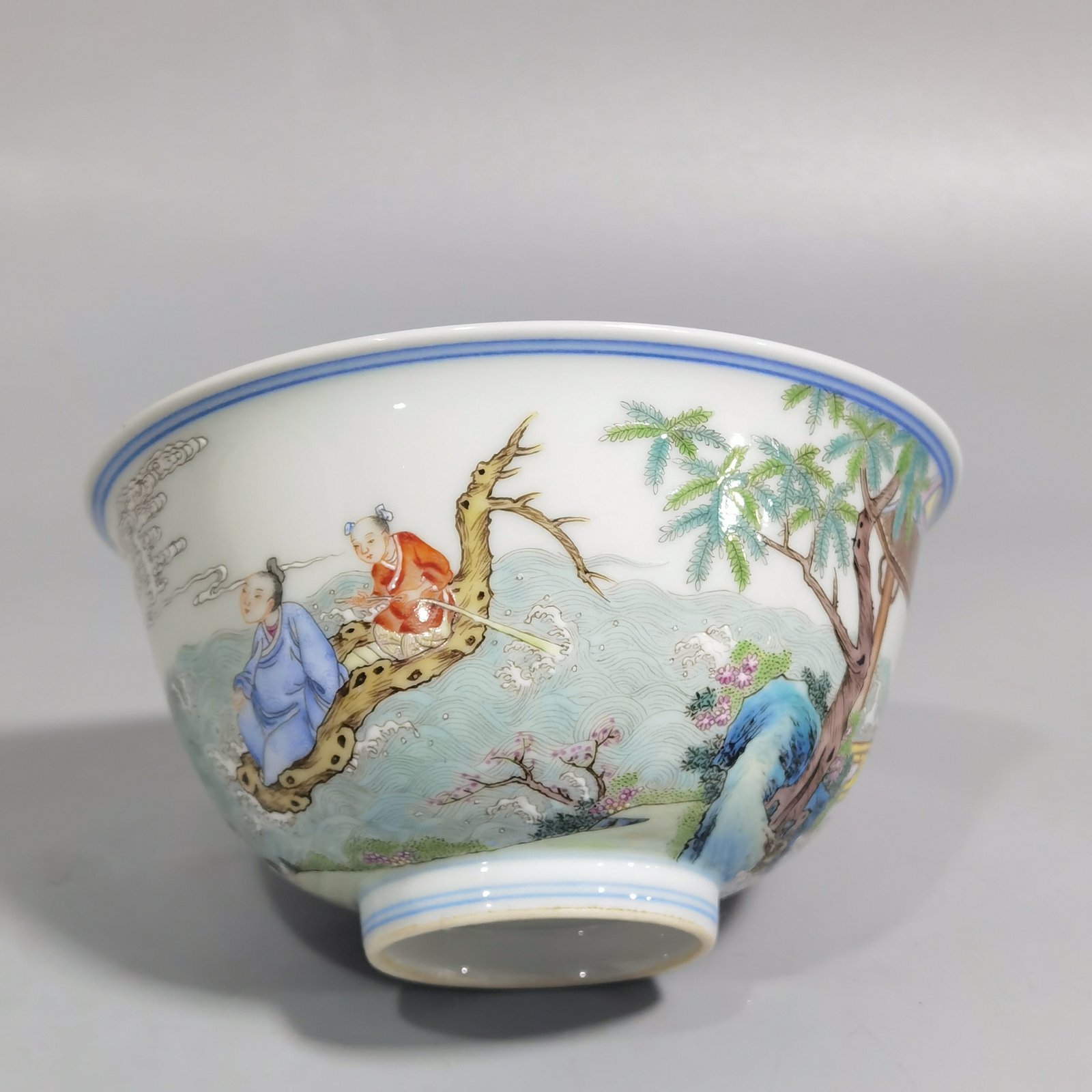 Qing Dynasty Qianlong a pair of pastel seven fairy elegant bowls