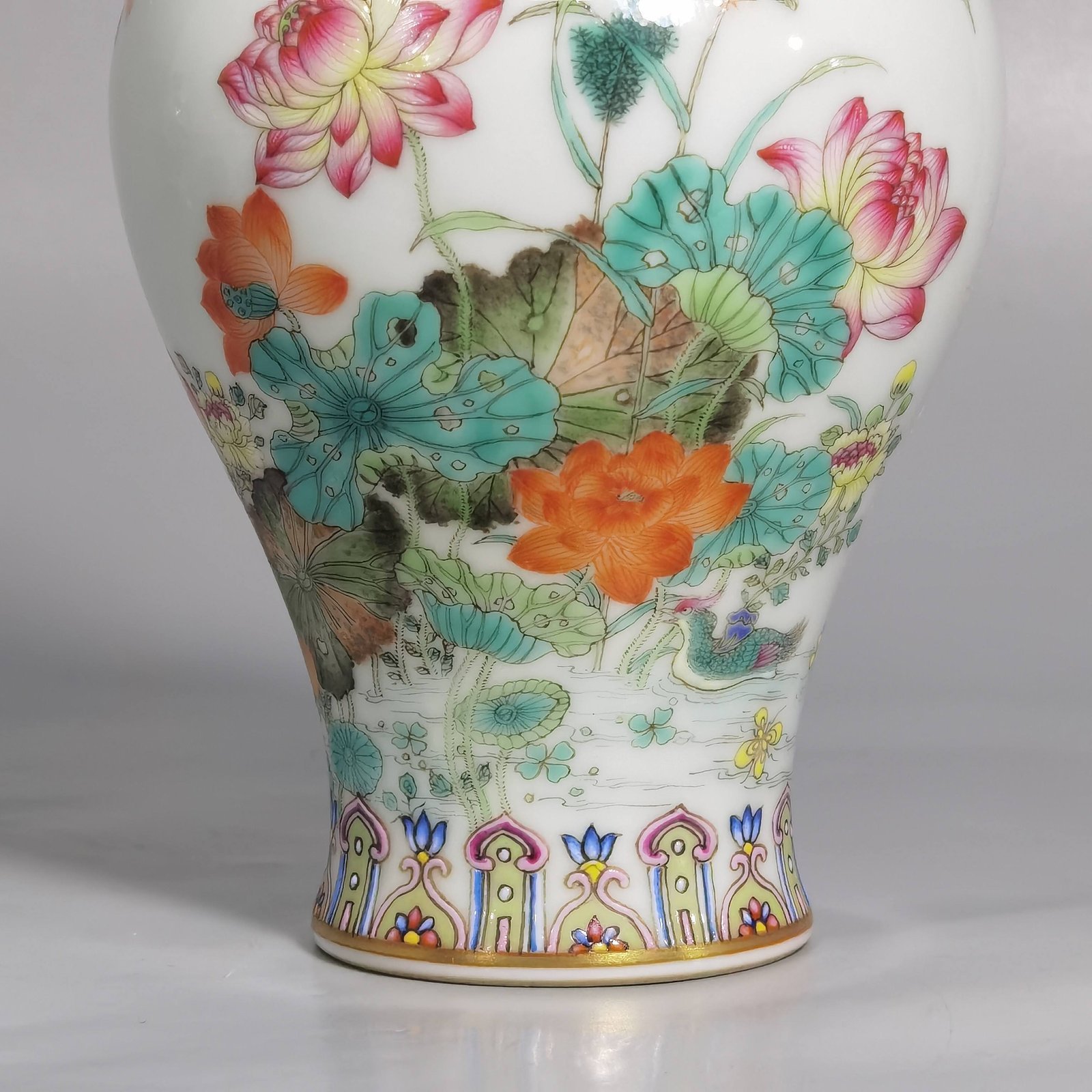 Qing Dynasty Qianlong Pastel plum vase