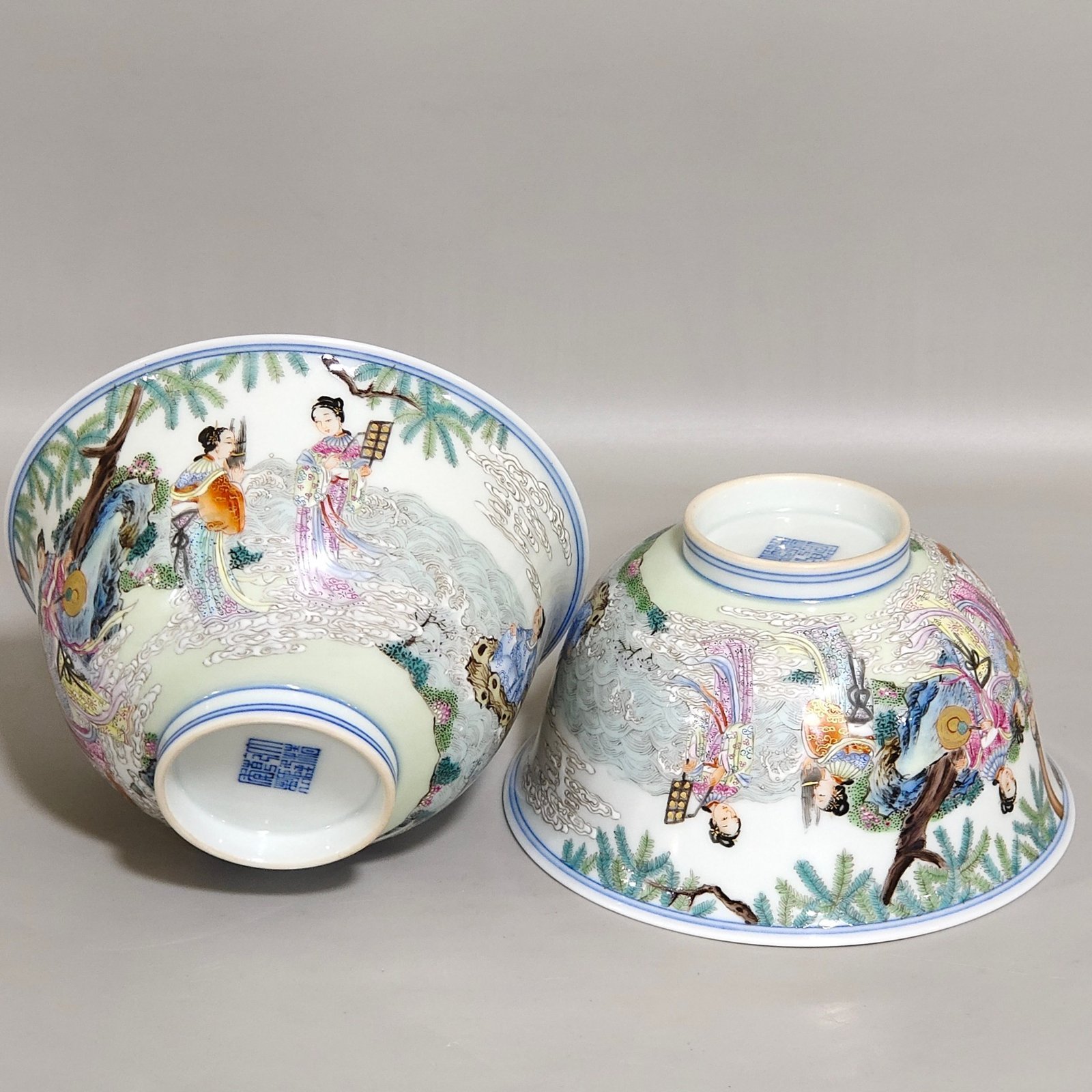 Qing Dynasty Qianlong figure seven fairies elegant bowl