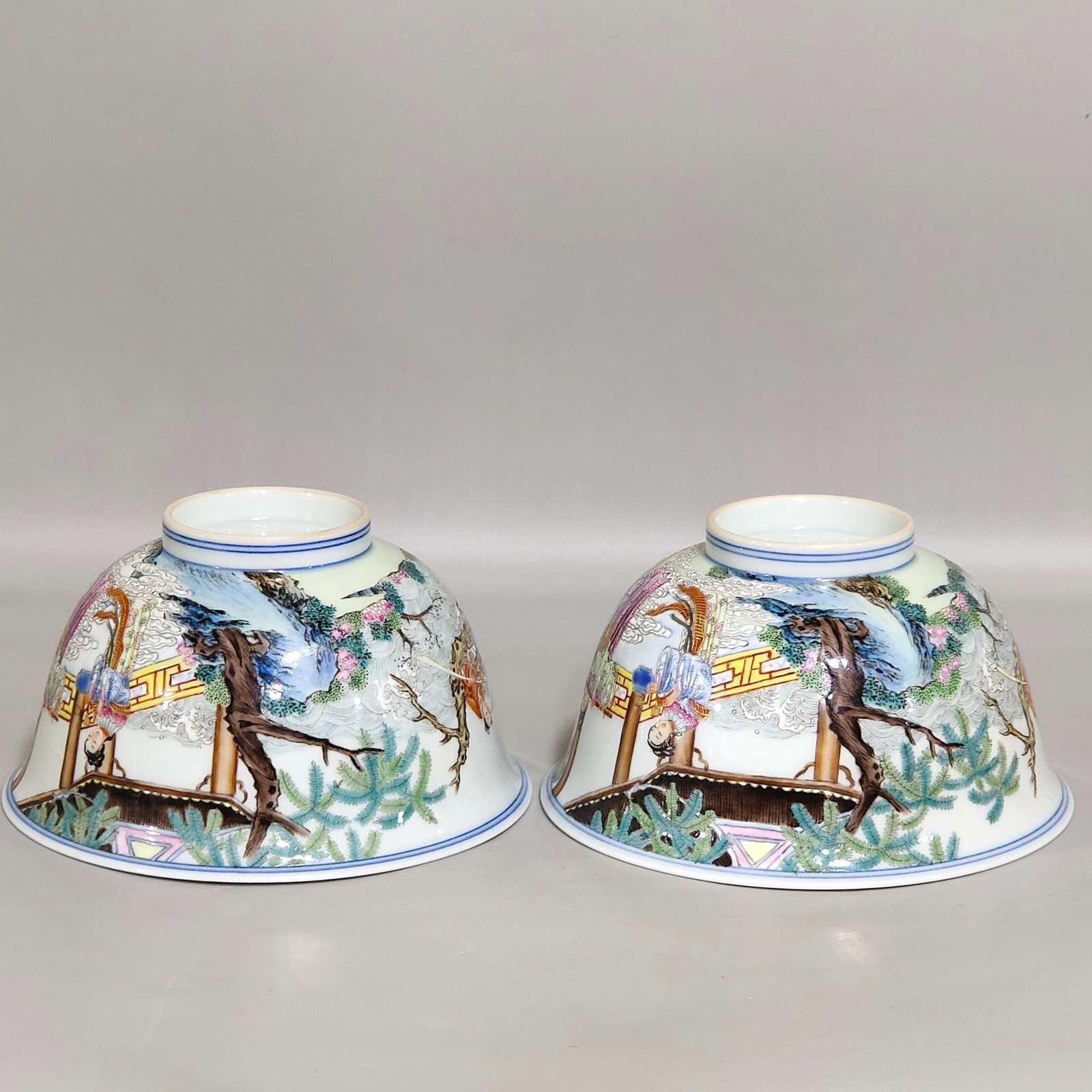 Qing Dynasty Qianlong figure seven fairies elegant bowl