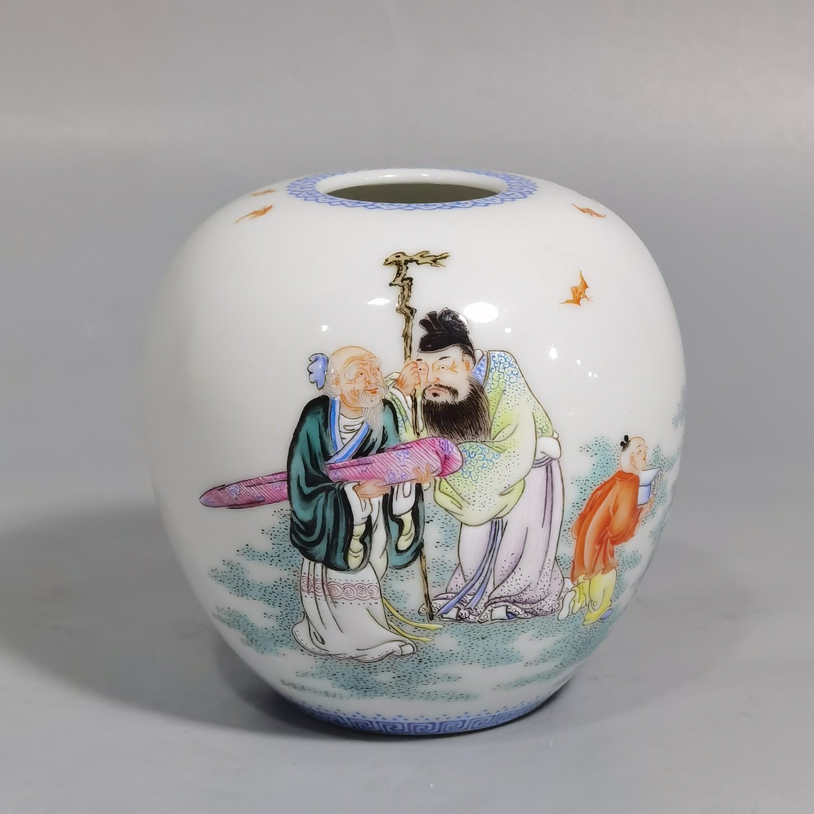 Qing Dynasty Qianlong the upper and lower sides are decorated with green materials and the water bowl