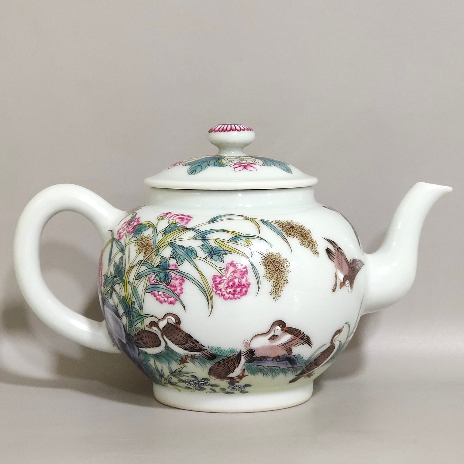 Qing Dynasty Qianlong enamel Feiming accommodation picture tea