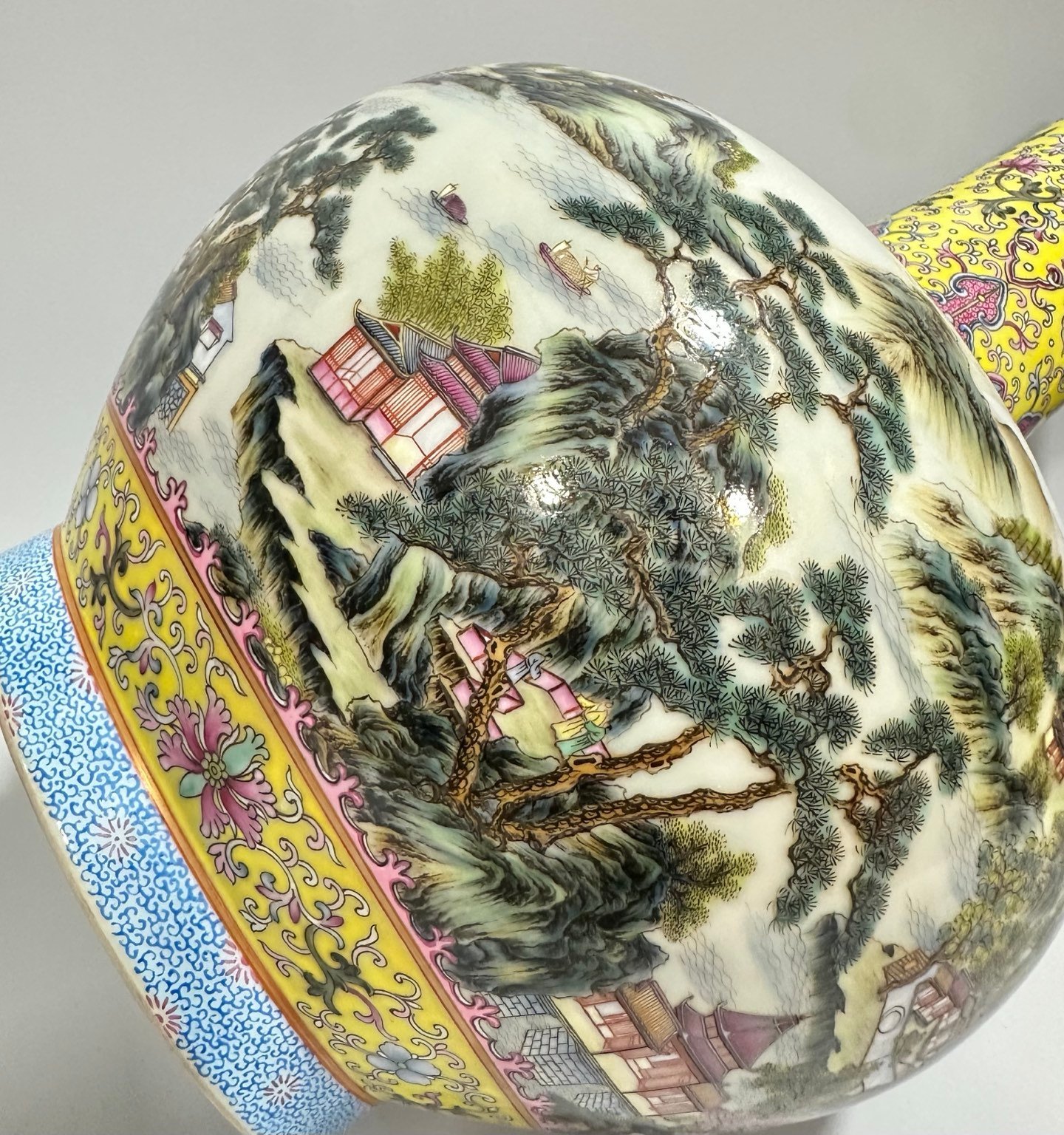Qing Dynasty Qianlong Enamel yellow ground celestial sphere vase
