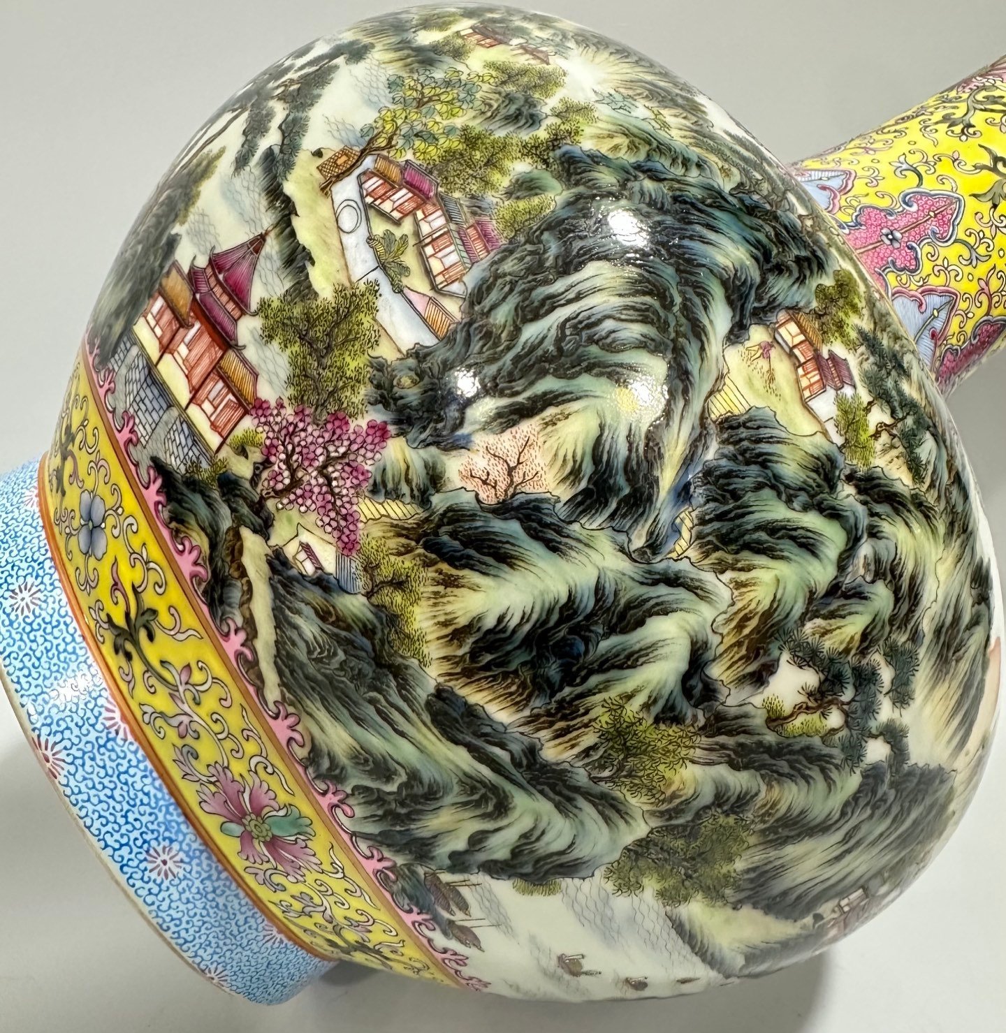 Qing Dynasty Qianlong Enamel yellow ground celestial sphere vase