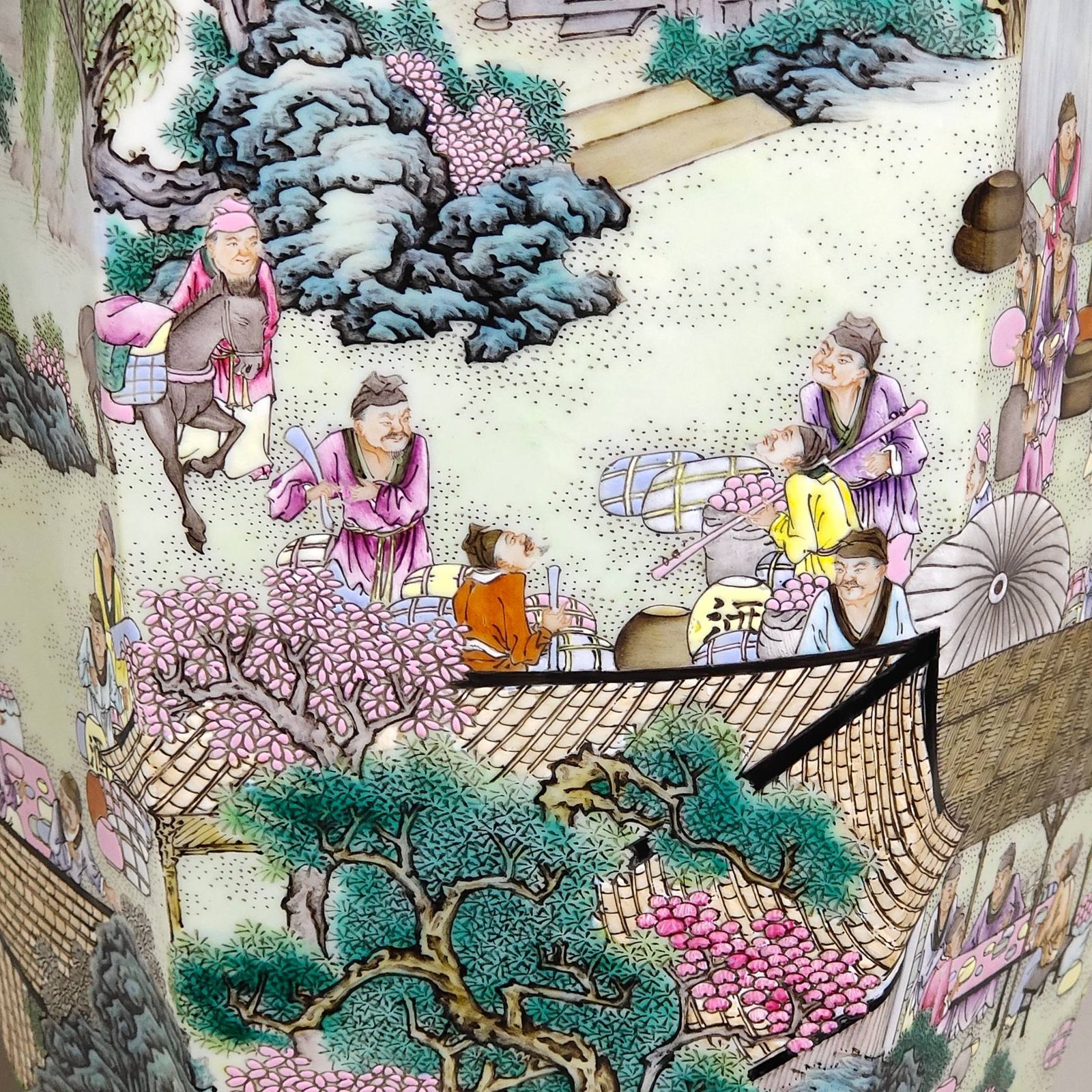 Qing Dynasty Qianlong character story wine tasting picture six-square bottle