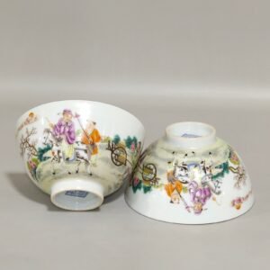 Qing Dynasty Qianlong 's character story story cup