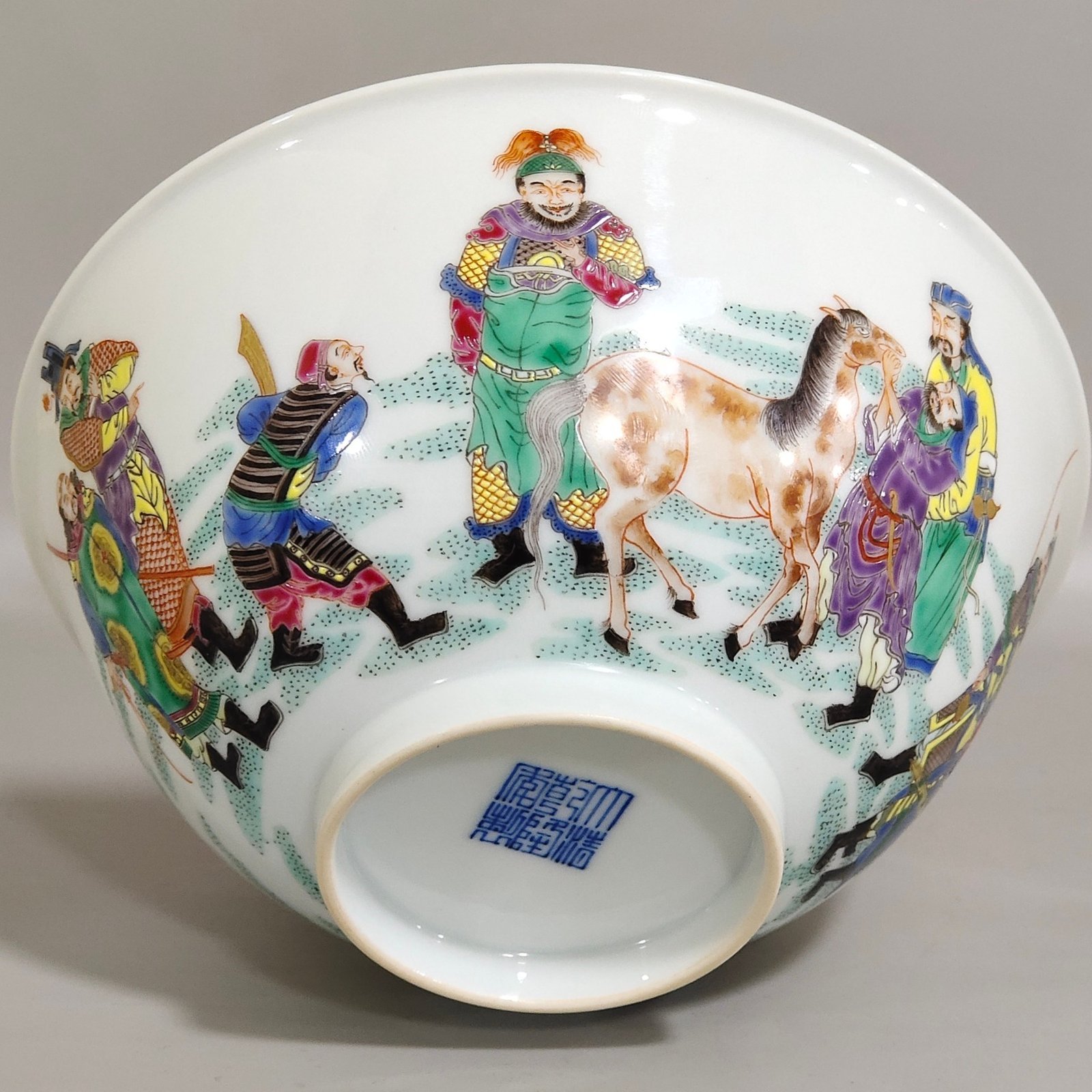 Qing Dynasty Qianlong character story bowl