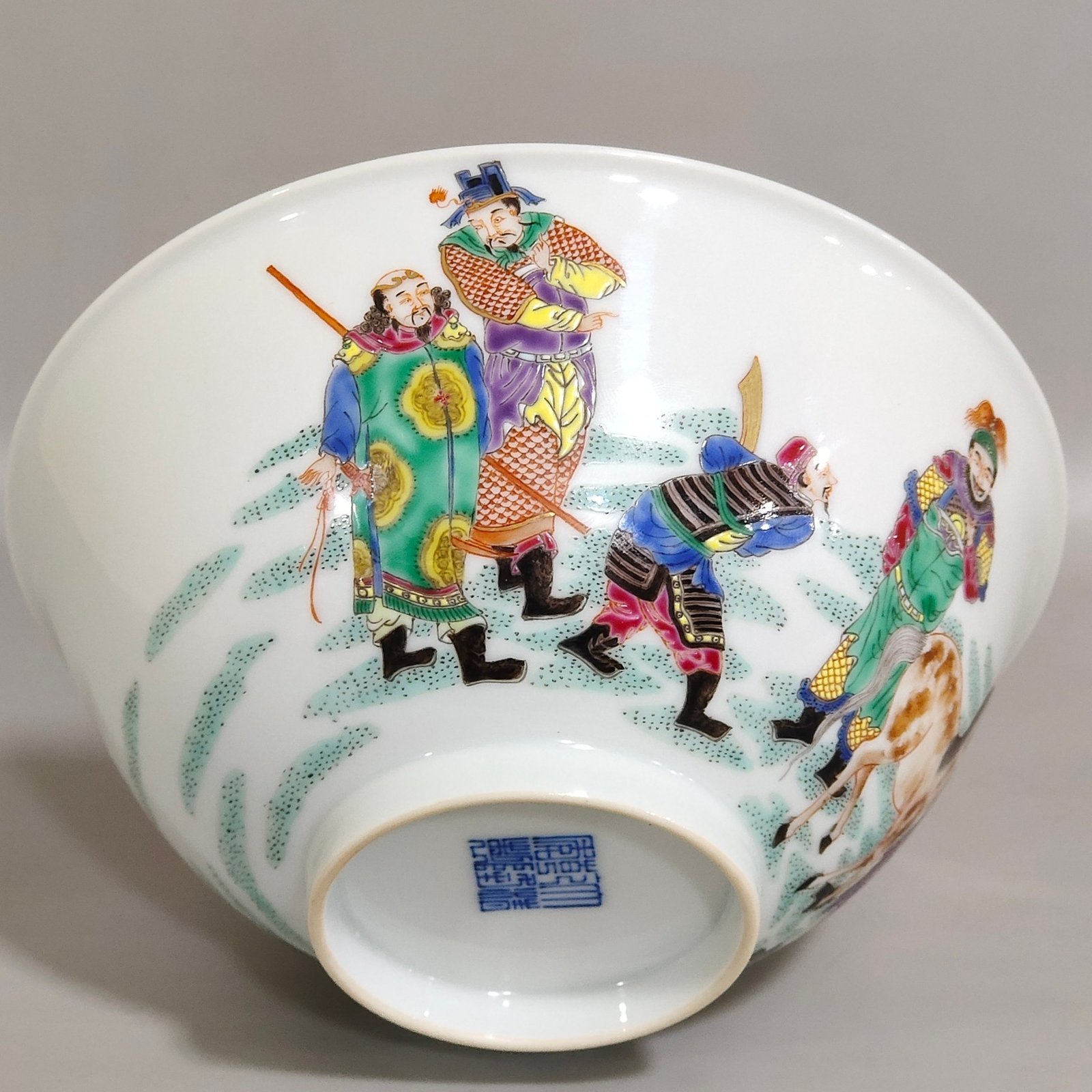 Qing Dynasty Qianlong character story bowl