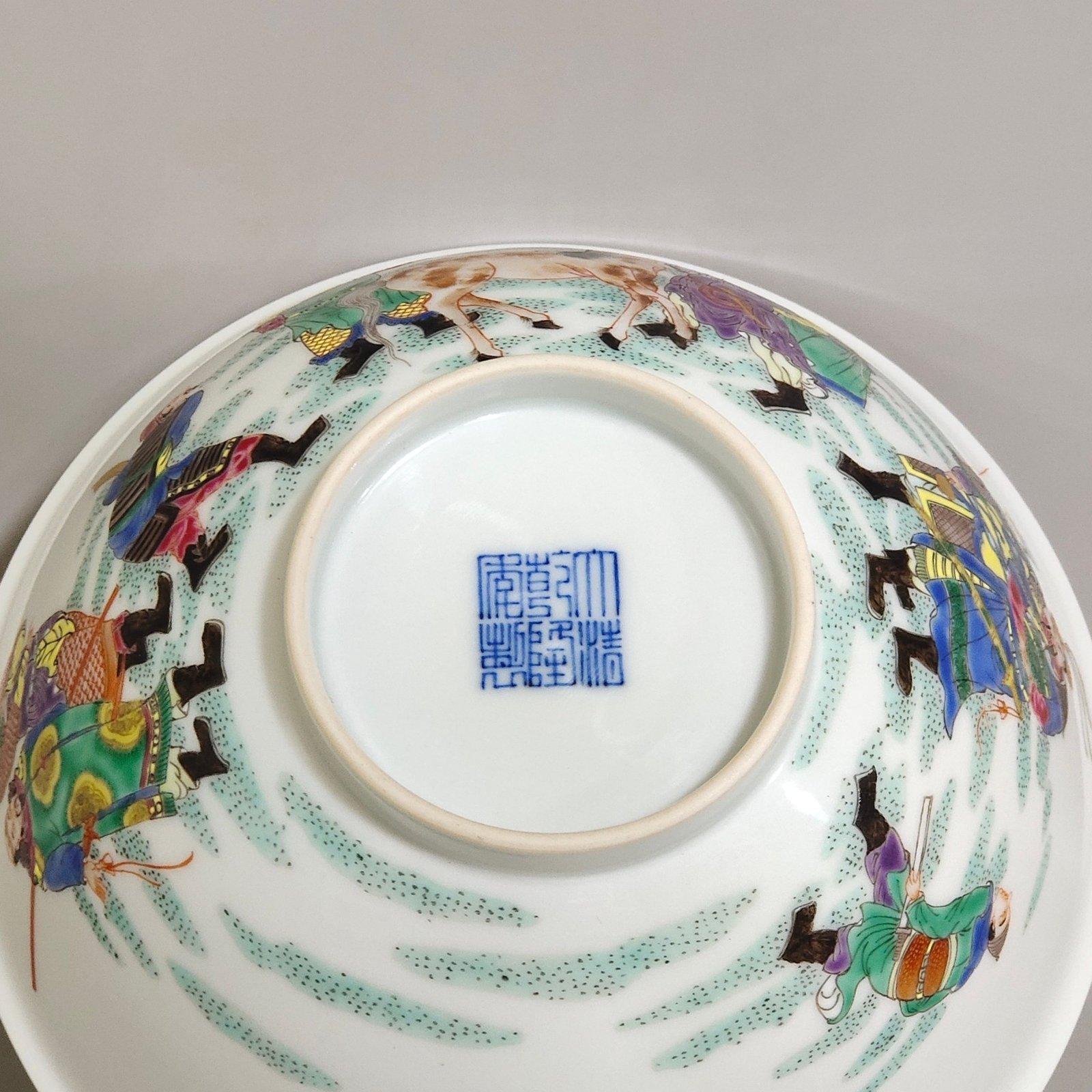 Qing Dynasty Qianlong character story bowl