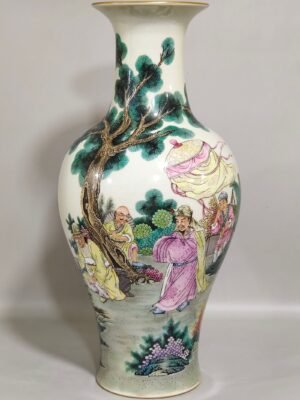 Qing Dynasty Qianlong figure Wen Wang's visit to the wise and inscribed poem vase