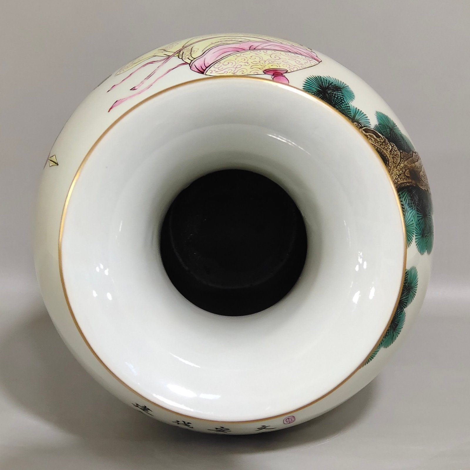 Qing Dynasty Qianlong figure Wen Wang’s visit to the wise and inscribed poem vase