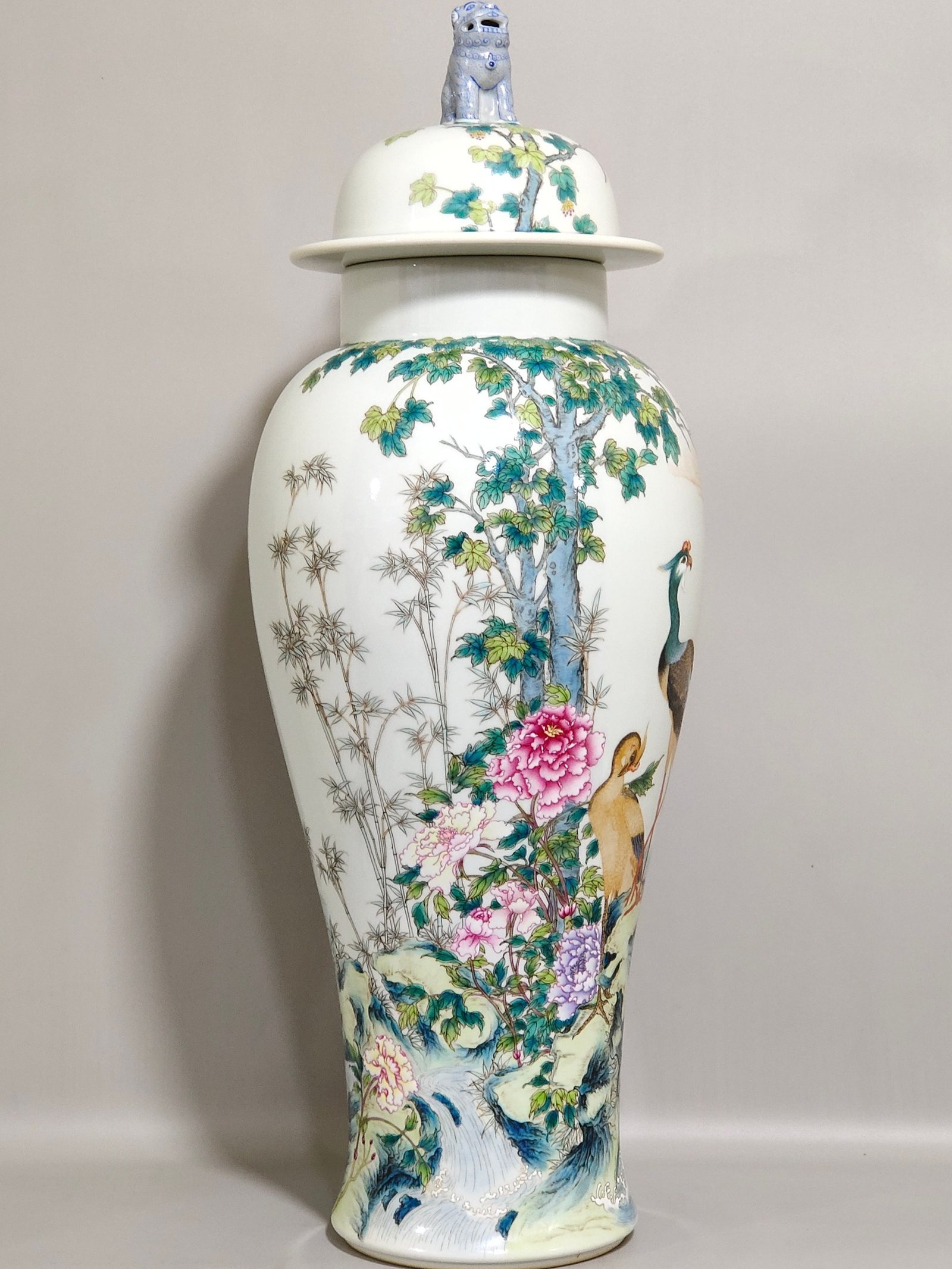 Qing Dynasty Qianlong phoenix peony covered jar