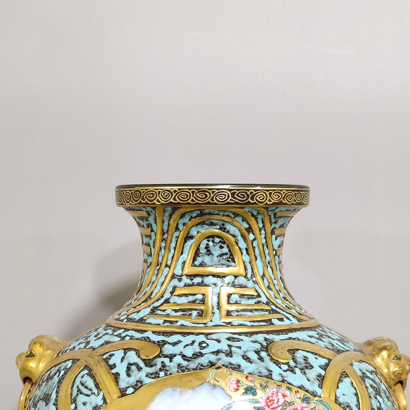 Qing Dynasty Qianlong bronze color embossed gold window amphora