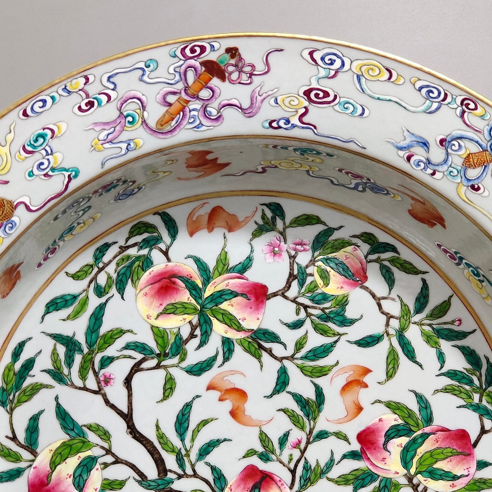 Qing Dynasty Qianlong Duofuduoshou washbasin
