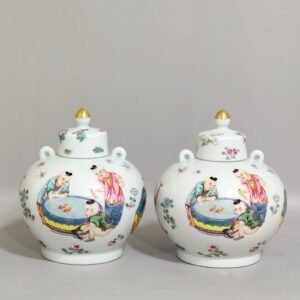 Qing Dynasty Qianlong infant play tea can