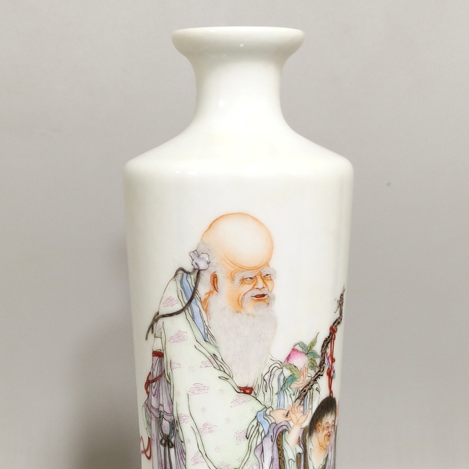 Qing Dynasty Qianlong ‘s birthday poem thin vase