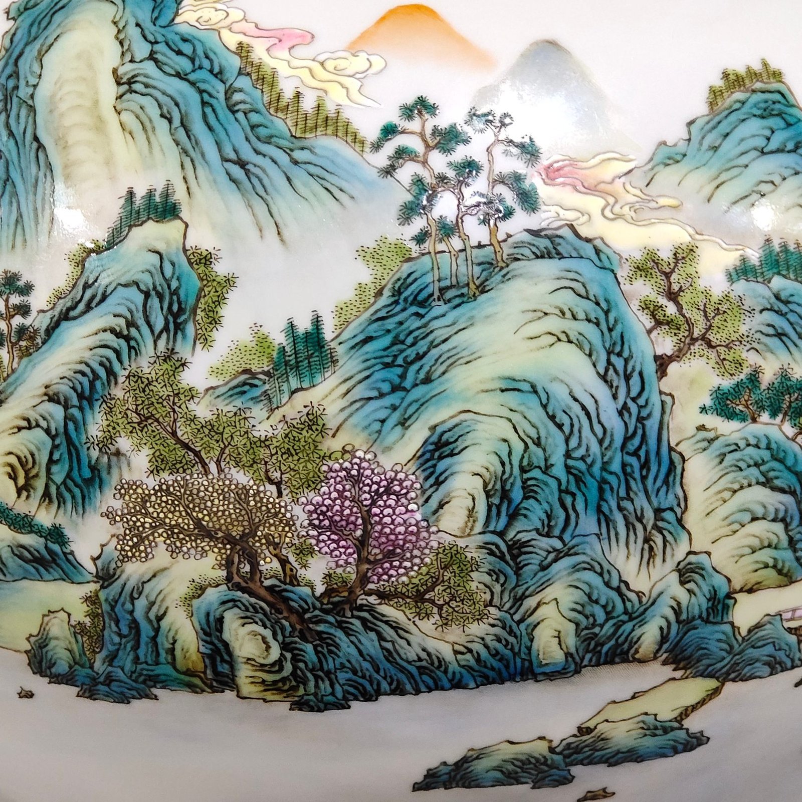 Qing Dynasty Qianlong landscape apple jar