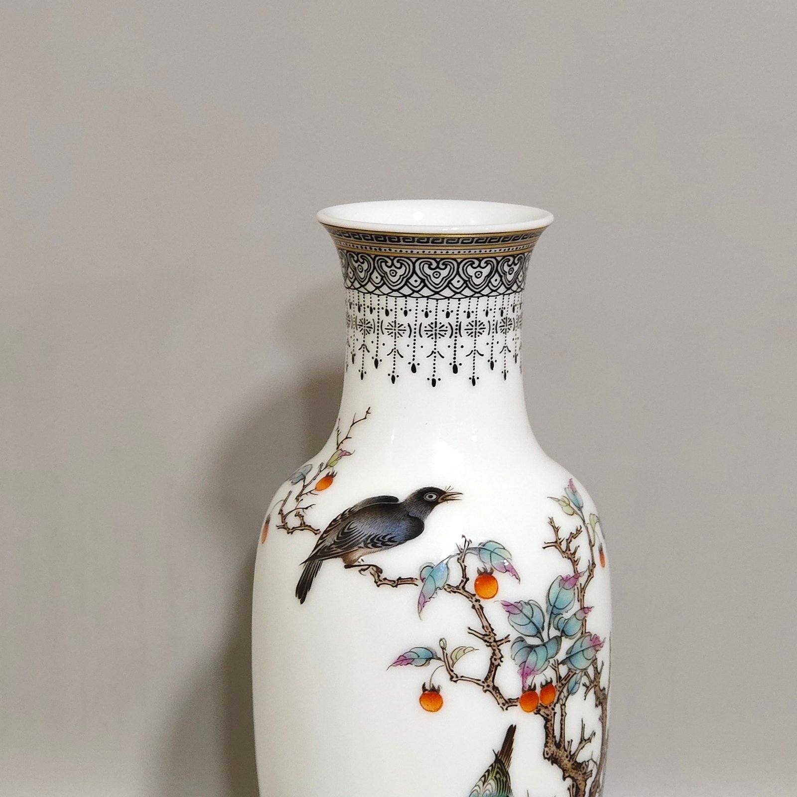 Qing Dynasty Qianlong ink and color ink and flower and bird poems thin vase