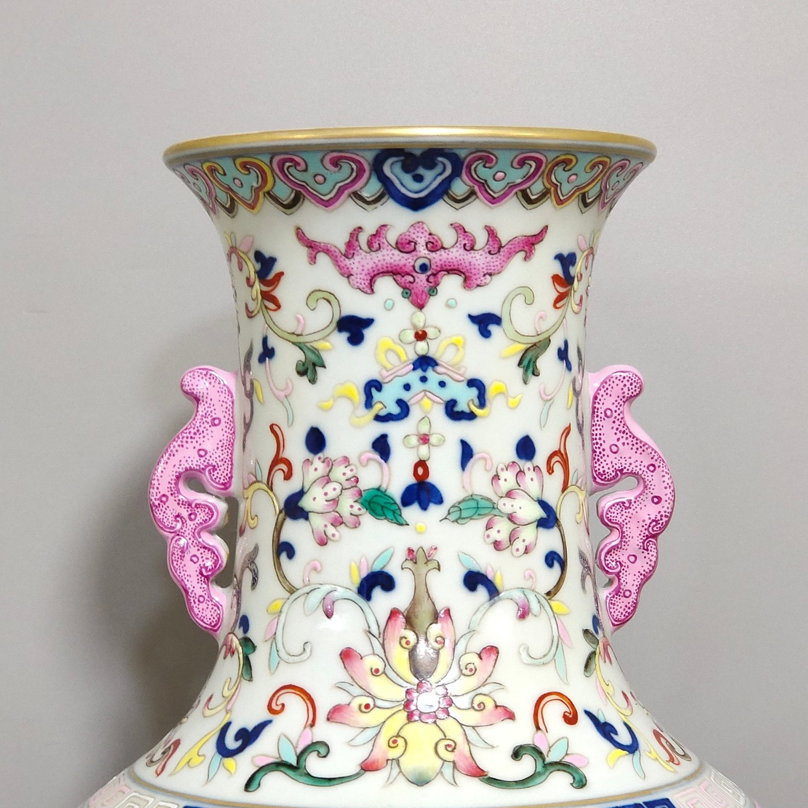 Qing Dynasty Qianlong Doucai amphorae