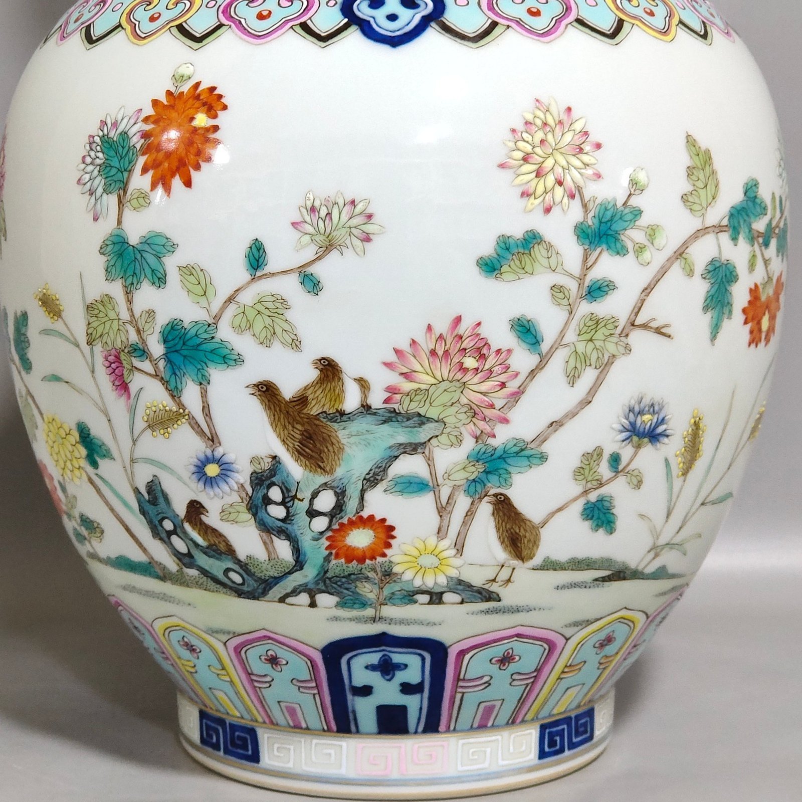 Qing Dynasty Qianlong Doucai amphorae
