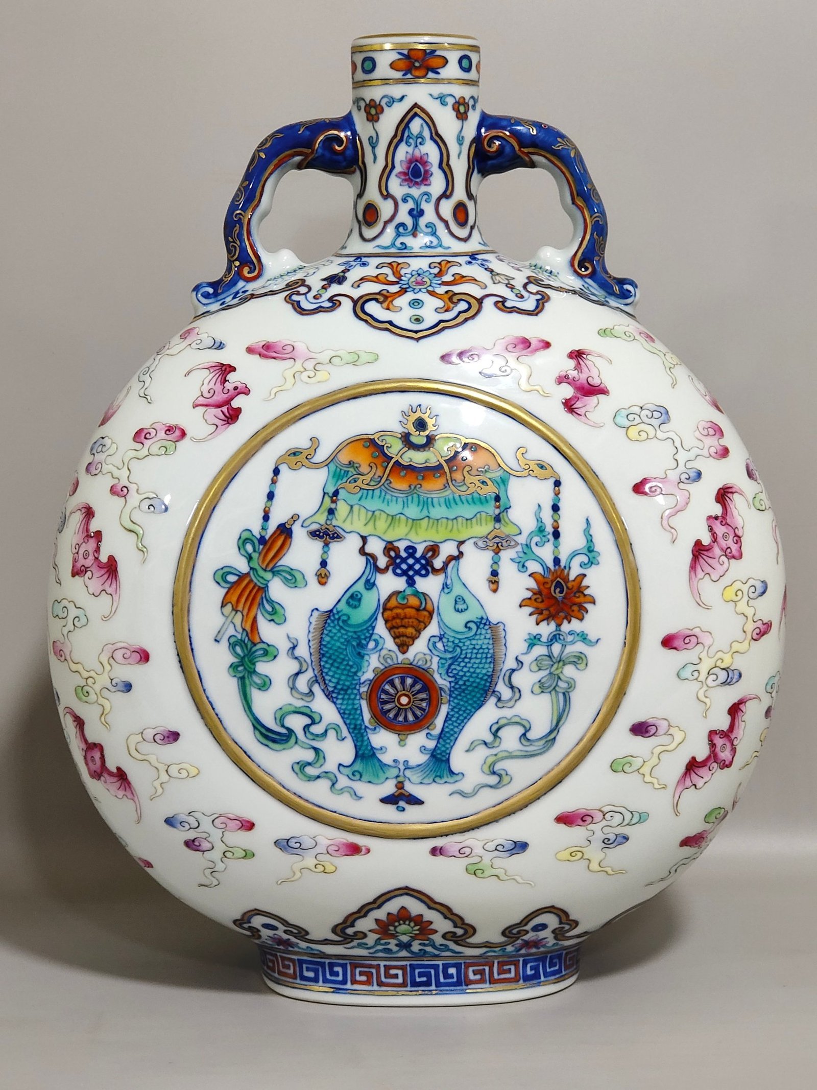 Qing Dynasty Qianlong doucai vase