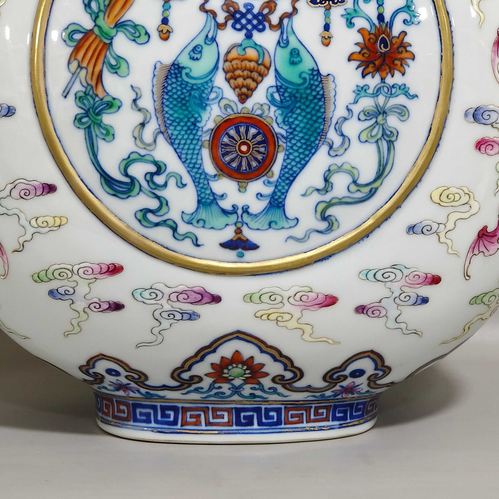 Qing Dynasty Qianlong doucai vase