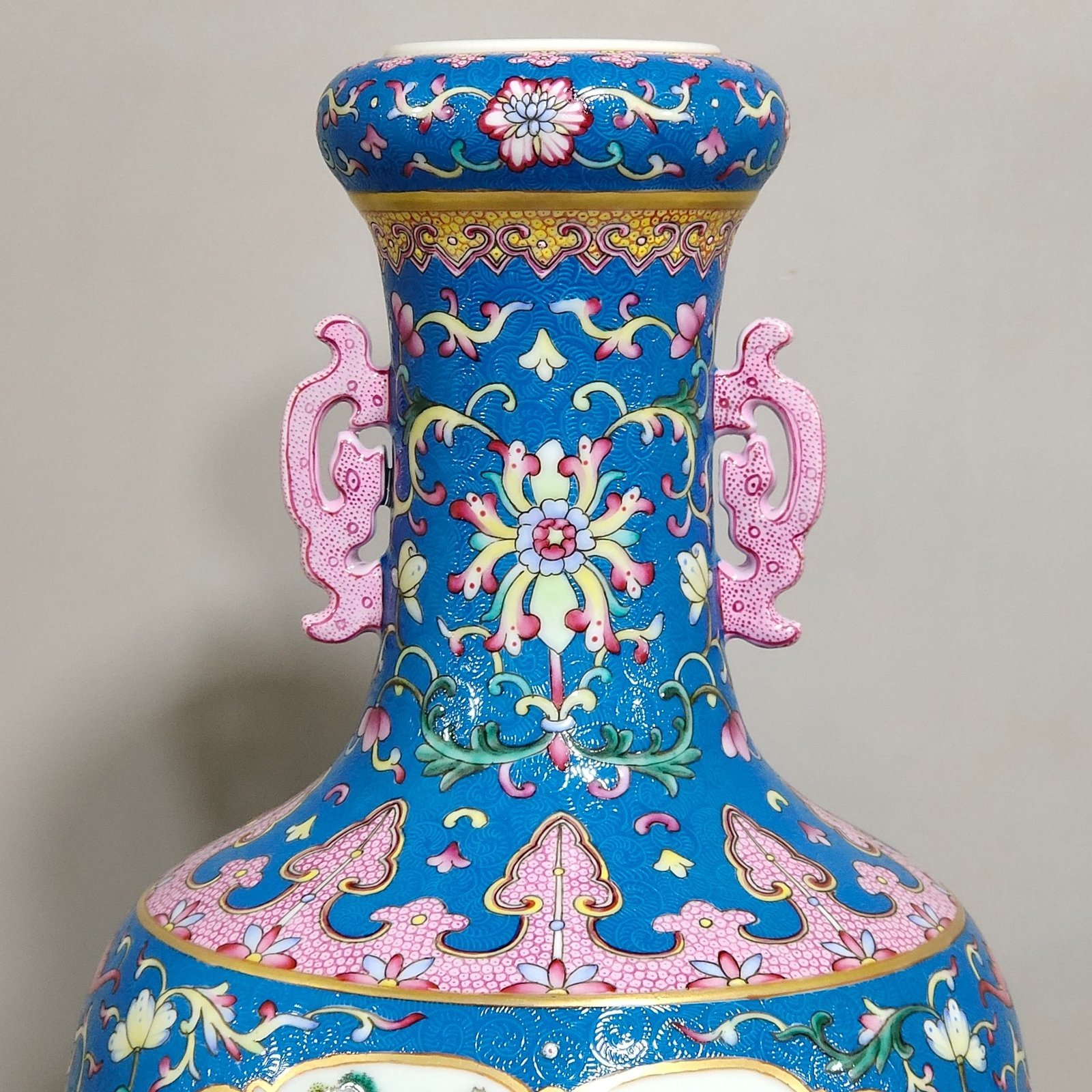 Qing Dynasty Qianlong cloisonné windowed landscape amphora