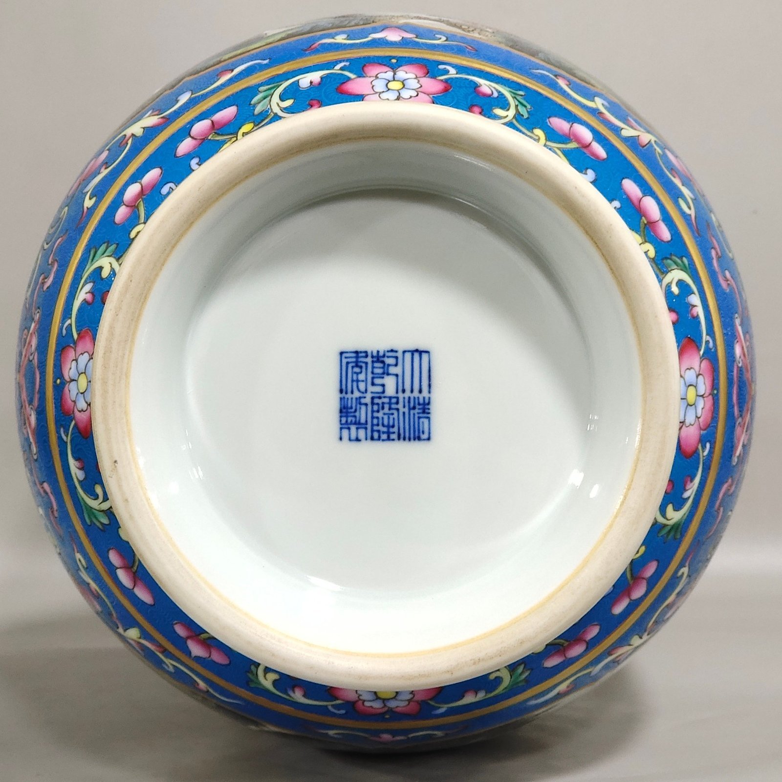 Qing Dynasty Qianlong cloisonné windowed landscape amphora
