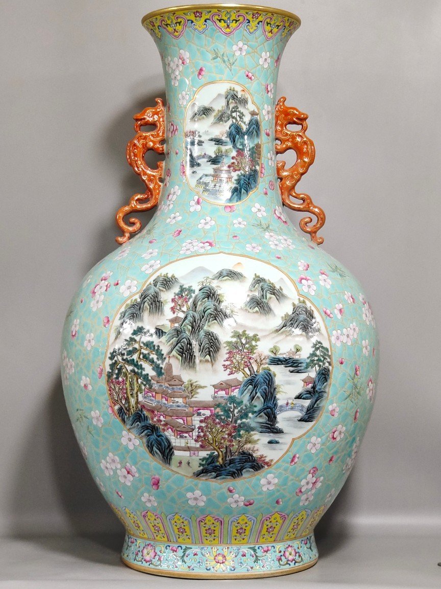 Qing Dynasty Qianlong A large turquoise green landscape amphora