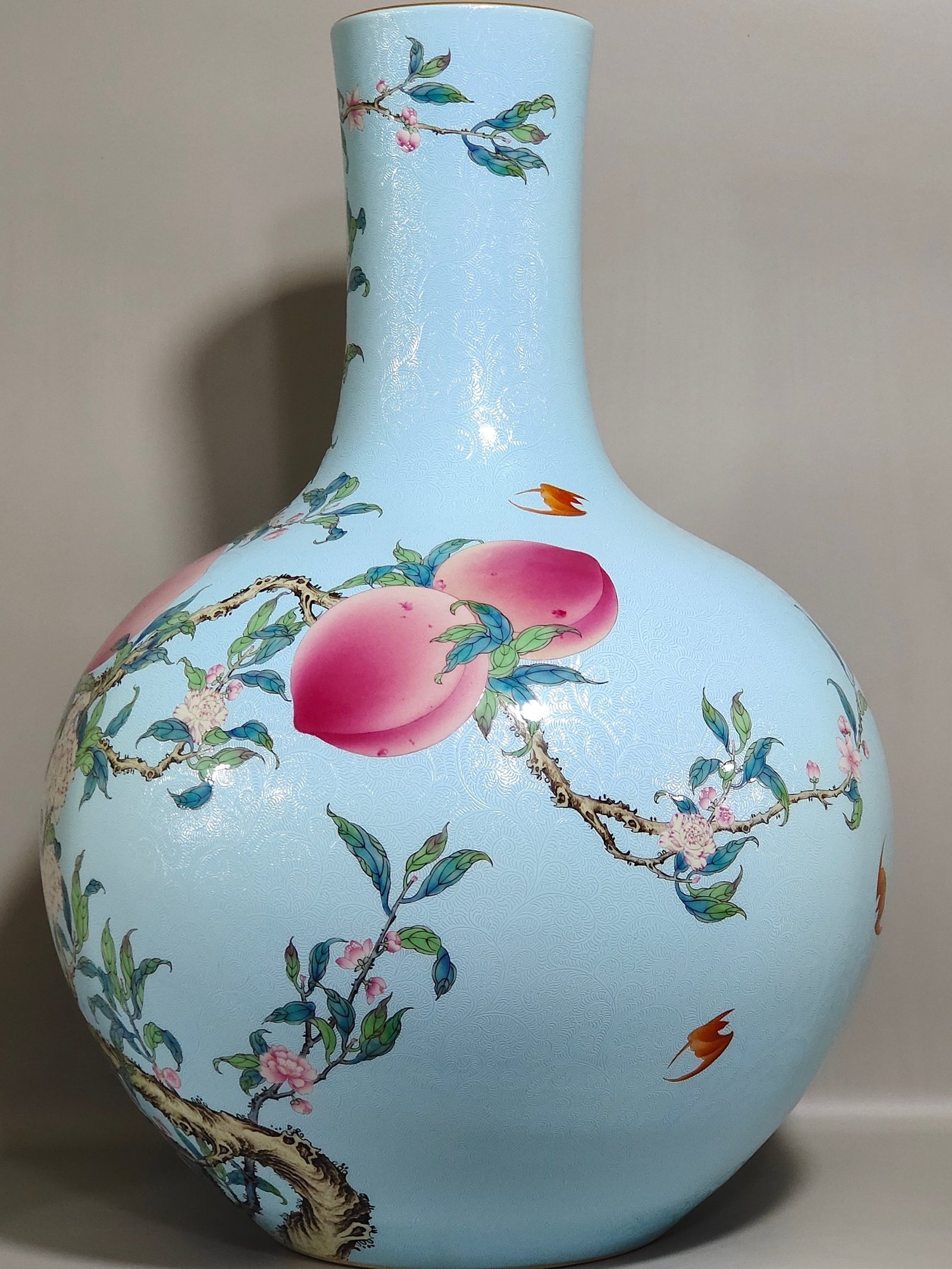 Qing Dynasty Qianlong turquoise green flowered Five Blessings and Nine Peach Celestial Ball Vase