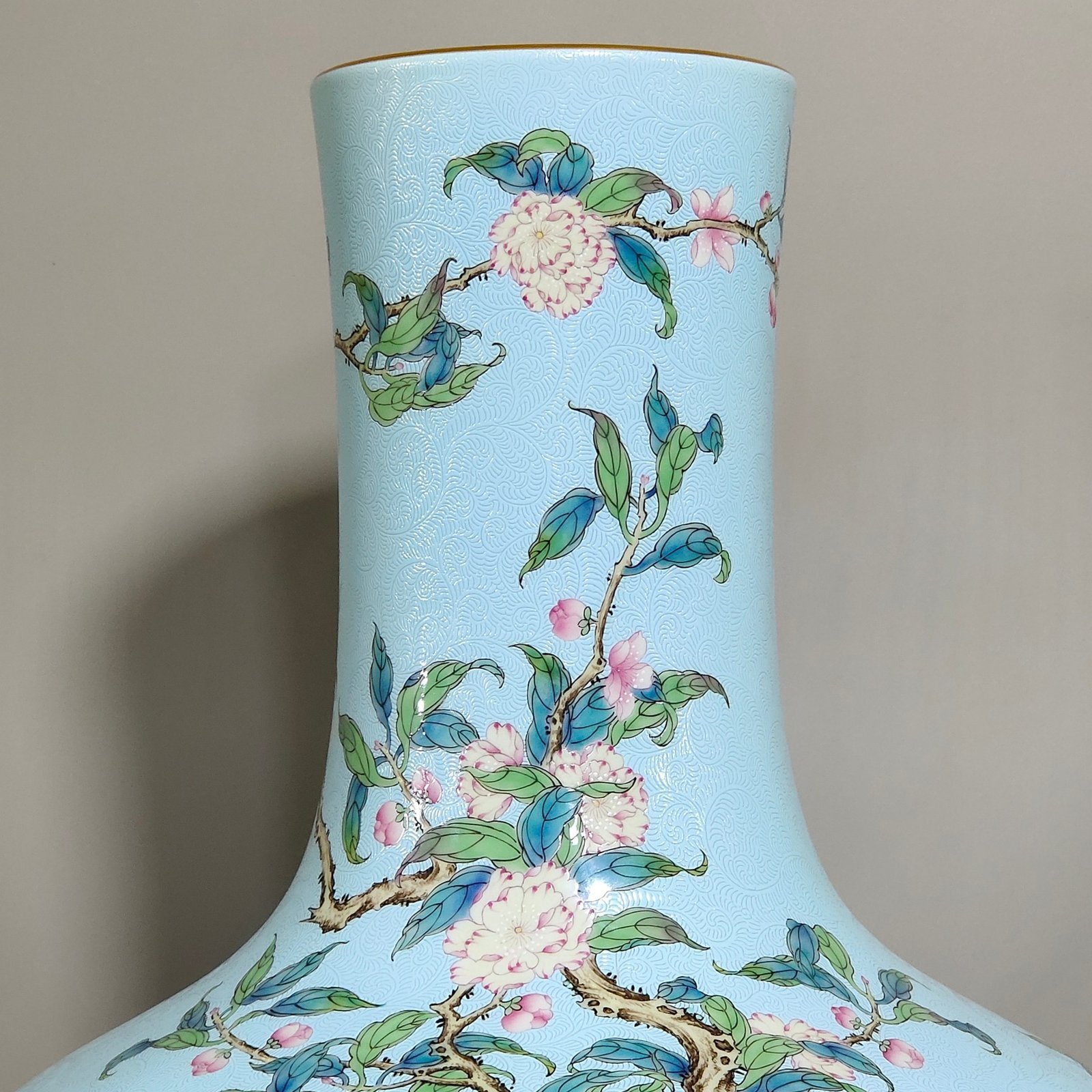Qing Dynasty Qianlong turquoise green flowered Five Blessings and Nine Peach Celestial Ball Vase