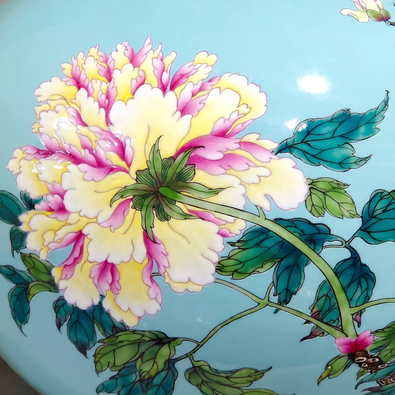 Qing Dynasty Qianlong turquoise green peony flower celestial vase