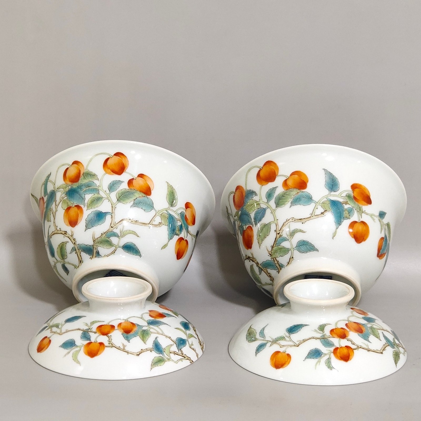 Qing Dynasty Qianlong wolfberry covered bowl