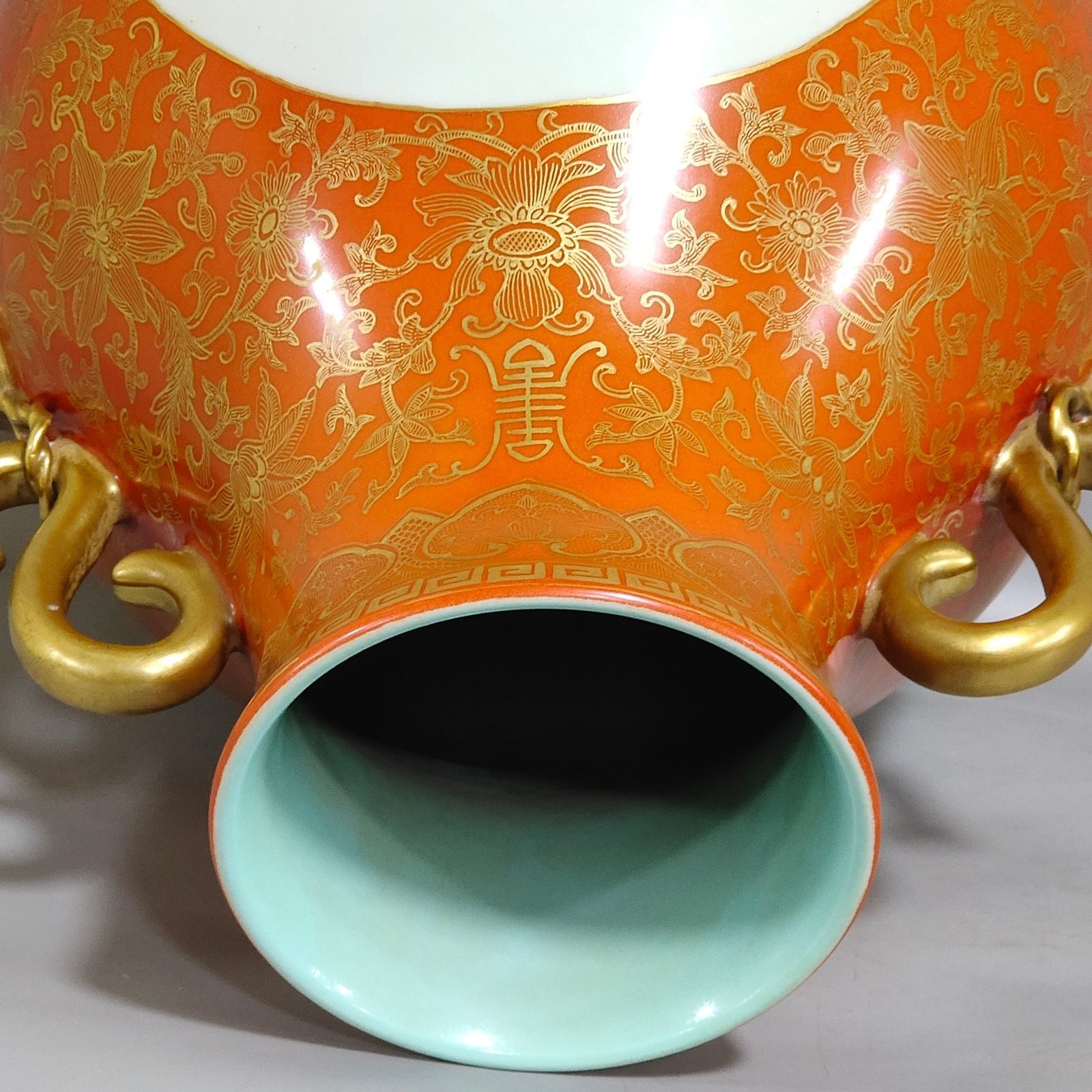 Qing Dynasty Qianlong a pair of coral-red and gold-painted window