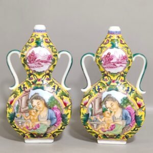 Qing Dynasty Qianlong enamel Western figure flat gourd vase