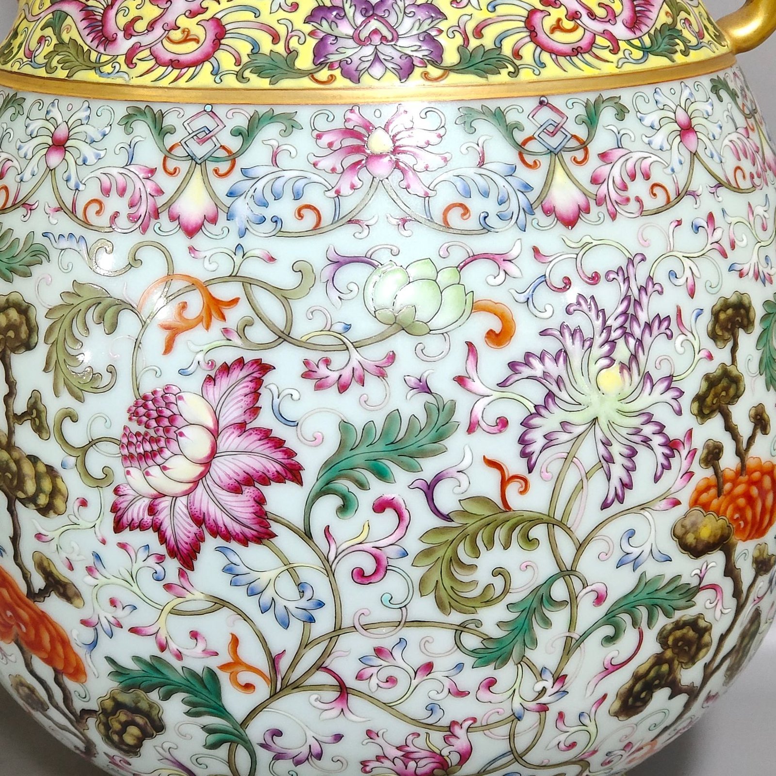 Qing Dynasty Qianlong Longevity and Longevity Elephant Ear Zun