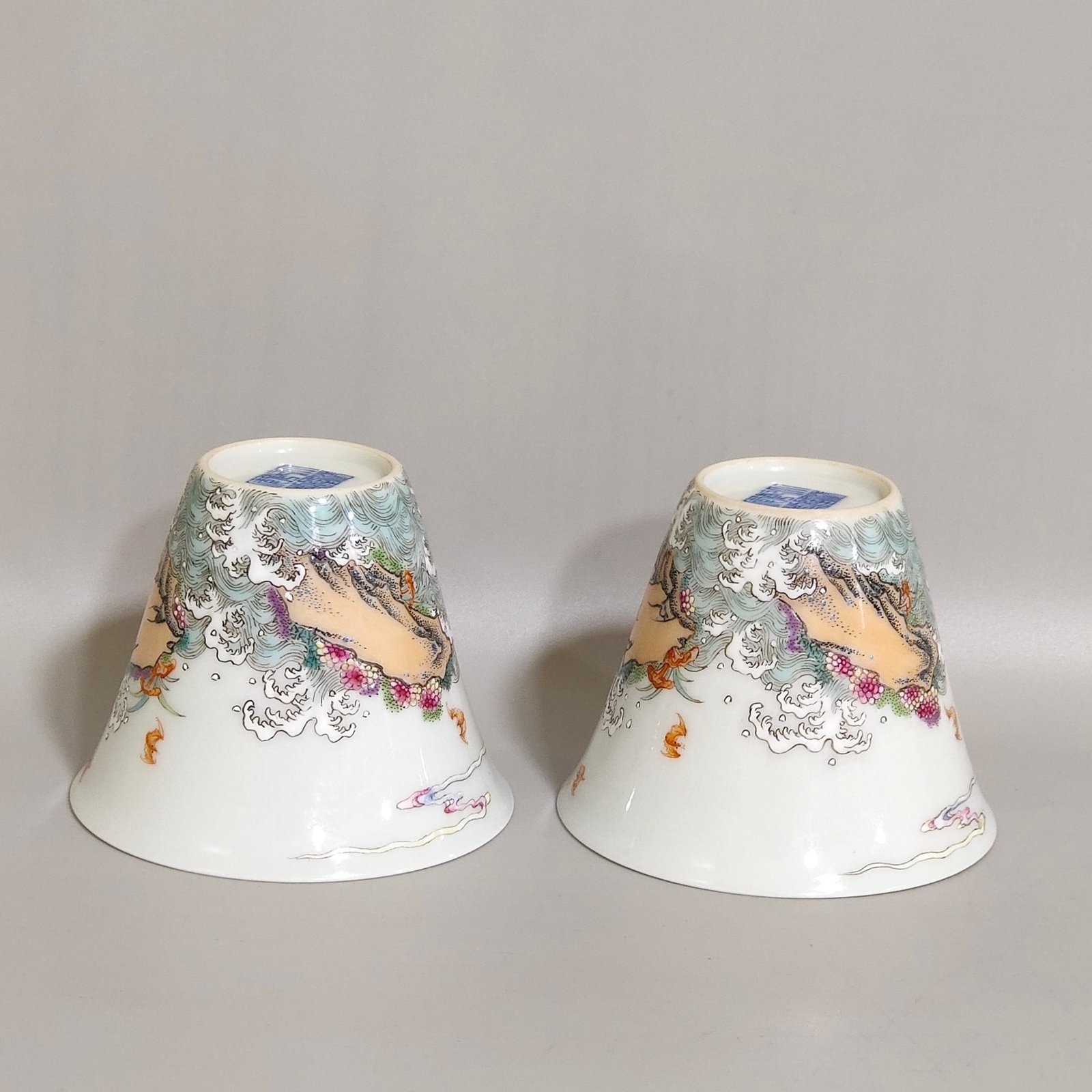 Qing Dynasty Qianlong Fushan Shouhai Cup