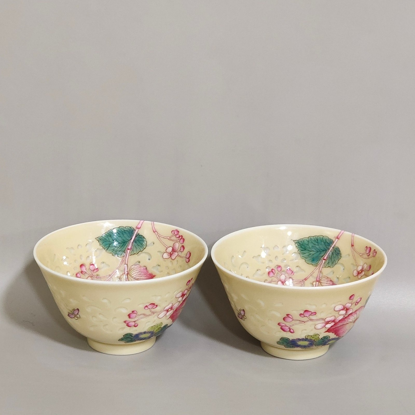 Qing Dynasty Qianlong beige glazed floral cup