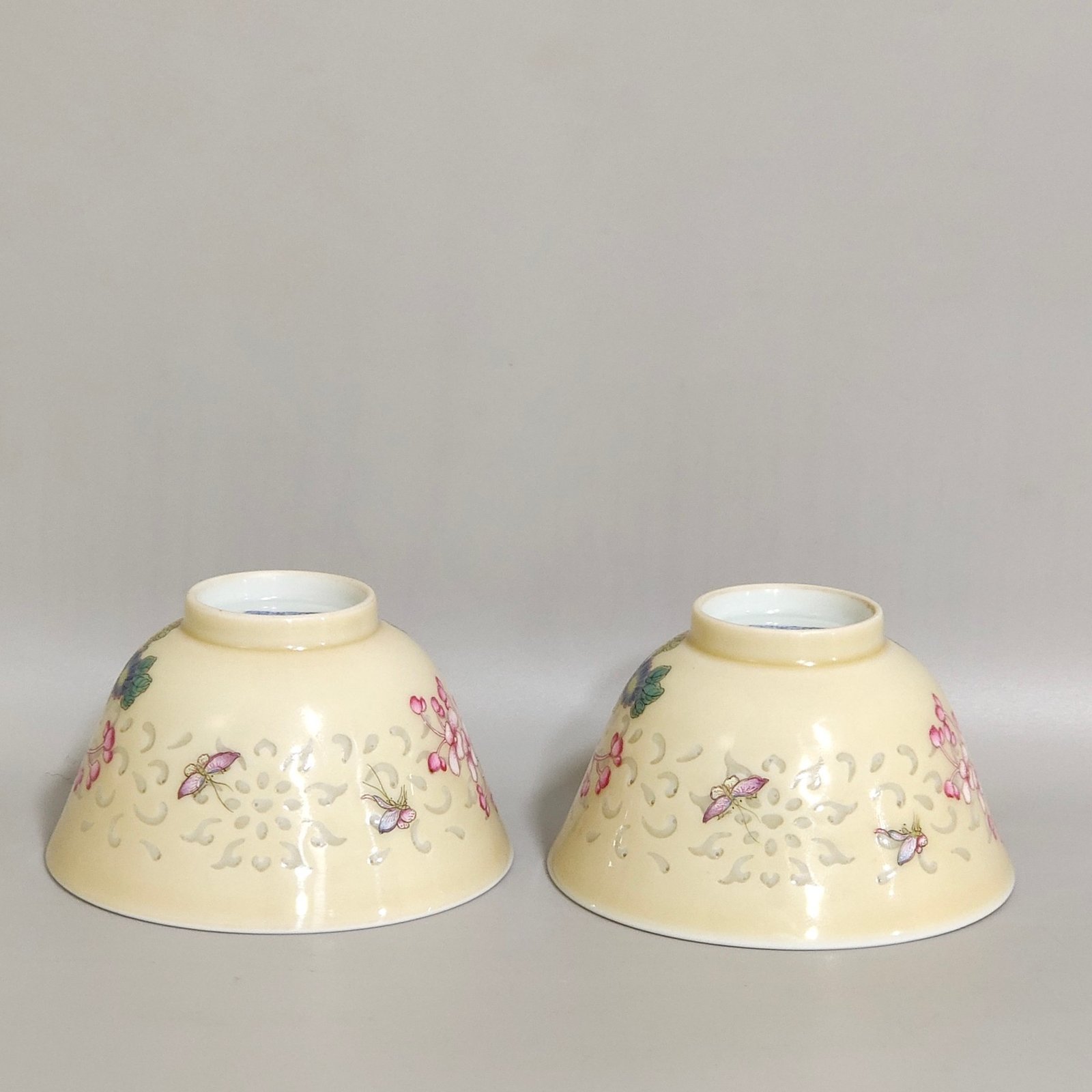 Qing Dynasty Qianlong beige glazed floral cup