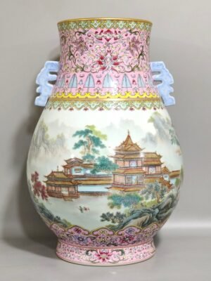 Qing Dynasty Qianlong Fendi landscape attic double-eared statue