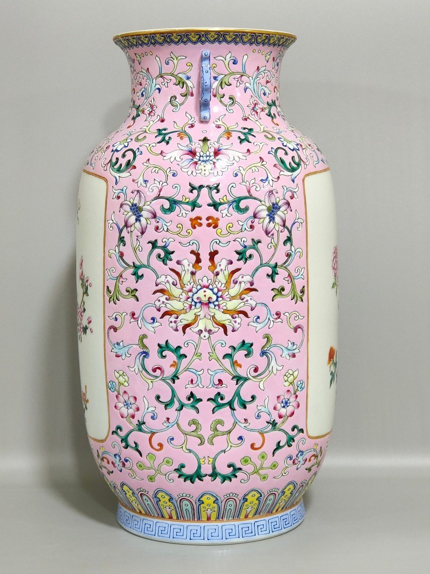 Qing Dynasty Qianlong pink window flower amphora